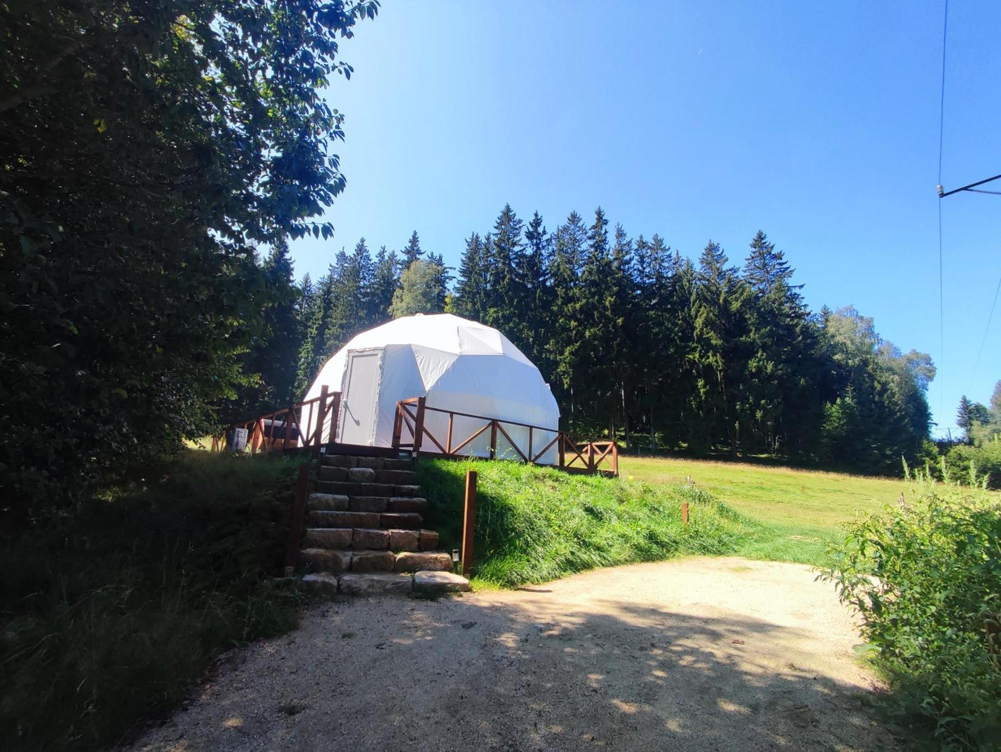 Отель Forrest Glamp Mieroszow Экстерьер фото